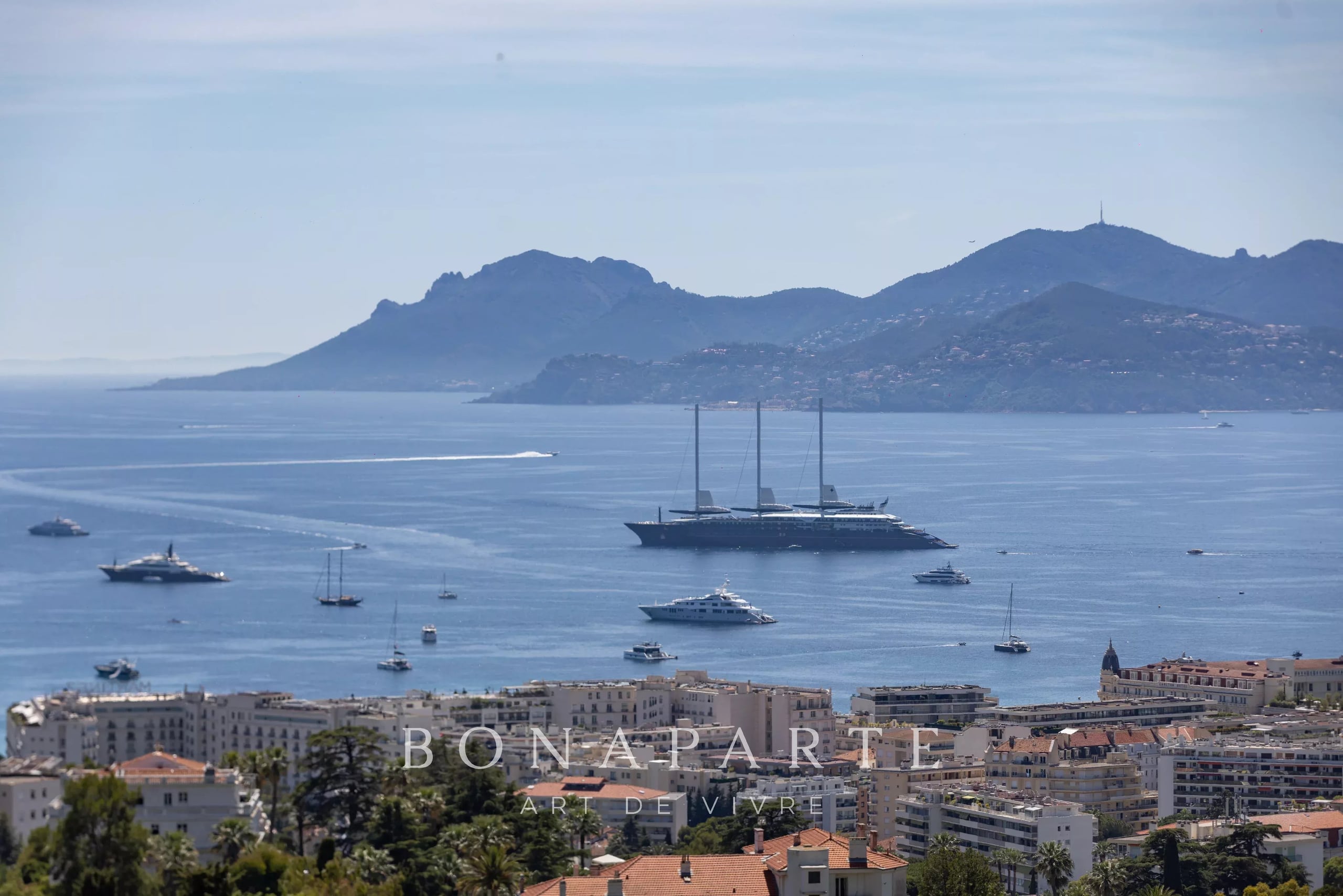 Cannes  Californie – Villa contemporaine avec vue mer panoramique