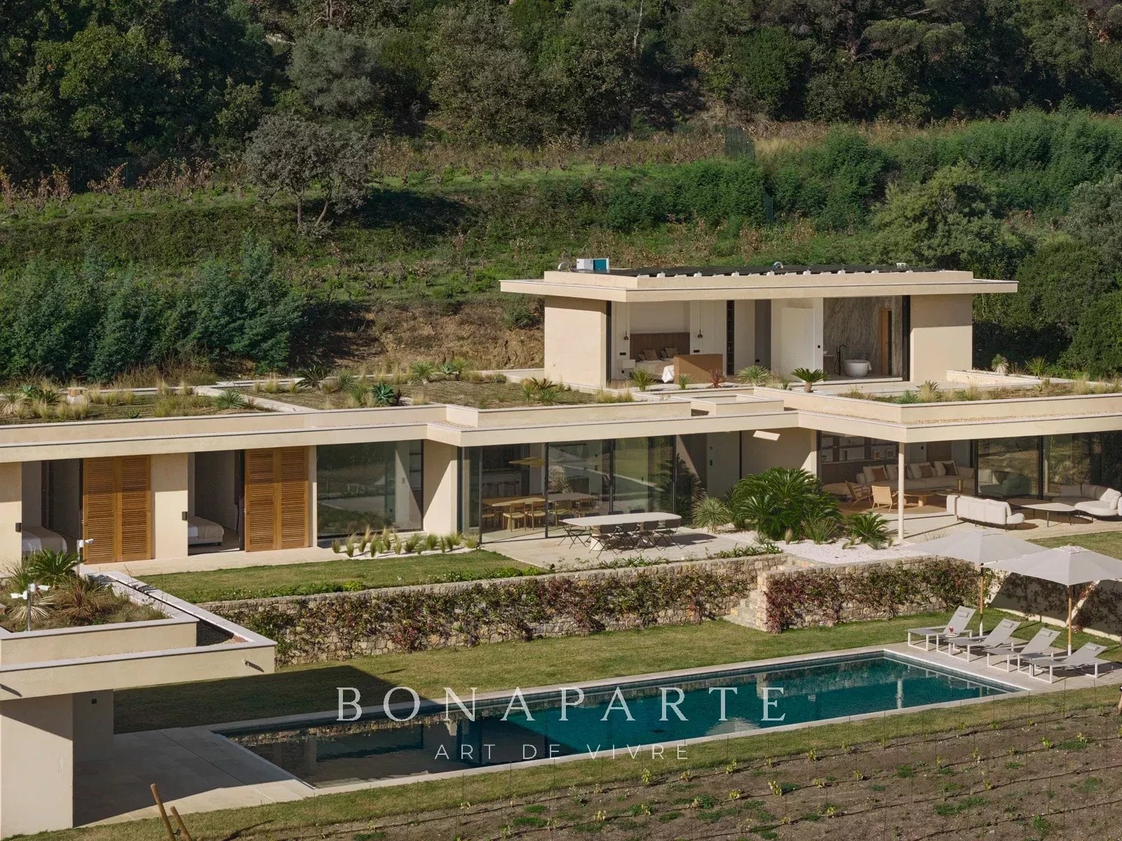 RAMATUELLE - VILLA D'EXCEPTION